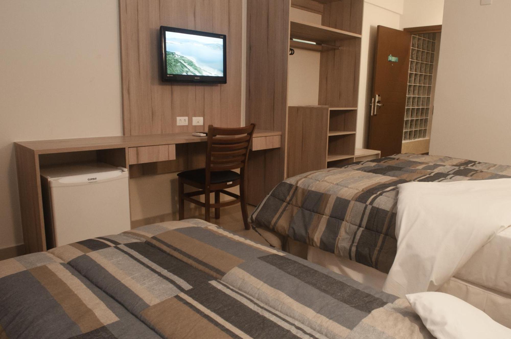 Hotel Estacao 101 - Itajaí Стая снимка